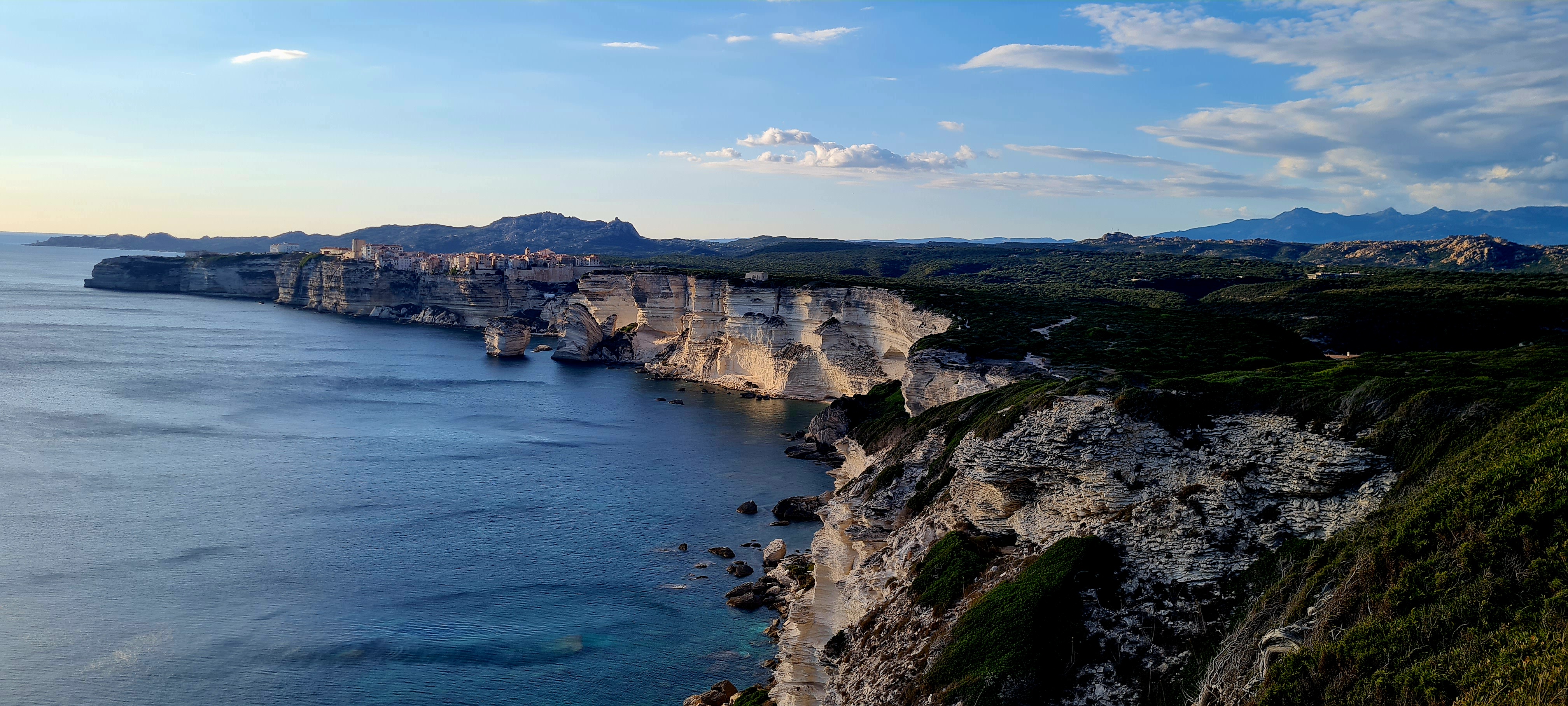 Paysage de Bonifacio en Corse Extrême Sud